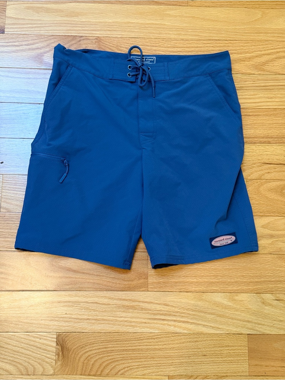 Vineyard Vines Men's Performance Board Shorts - blue - size 30